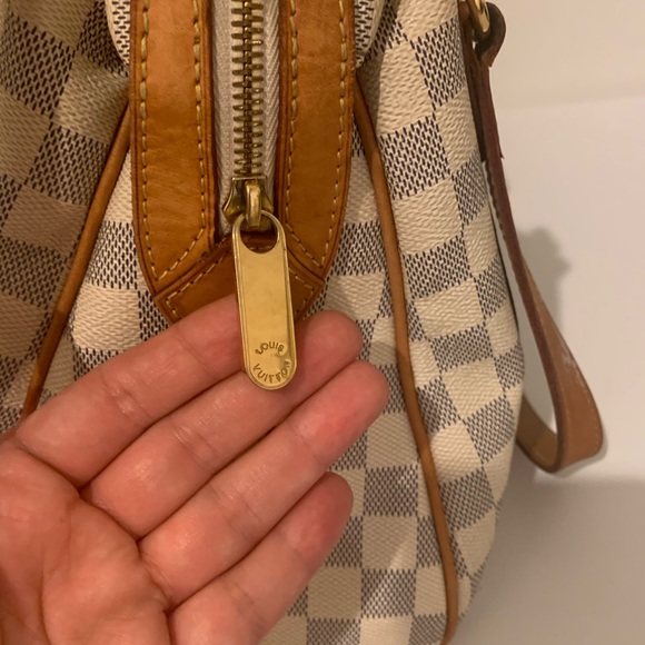 SOLD Louis Vuitton Checker Bag - Picture 9 of 10